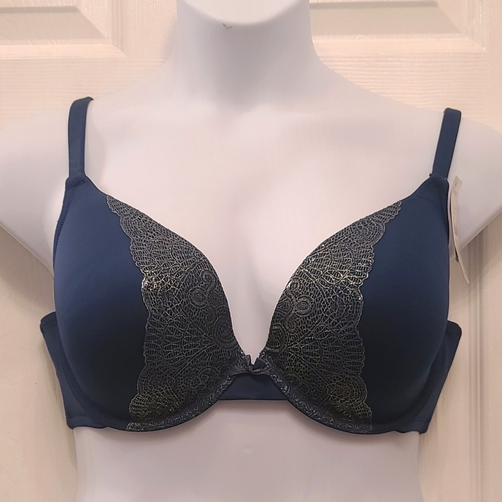 Cacique Smooth Boost Plunge Underwire Bra 40DD/40E